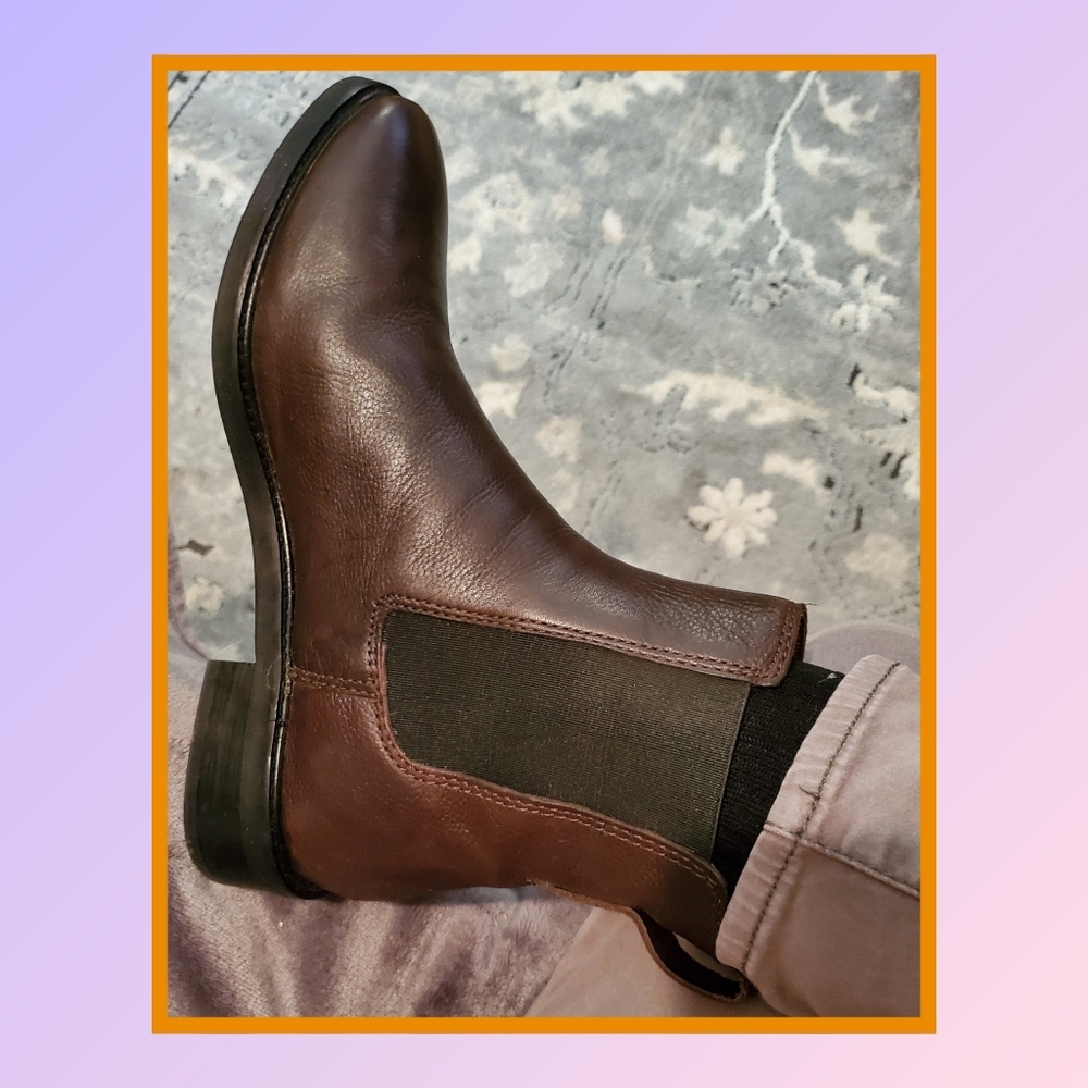 H&M premium leather chelsea boots